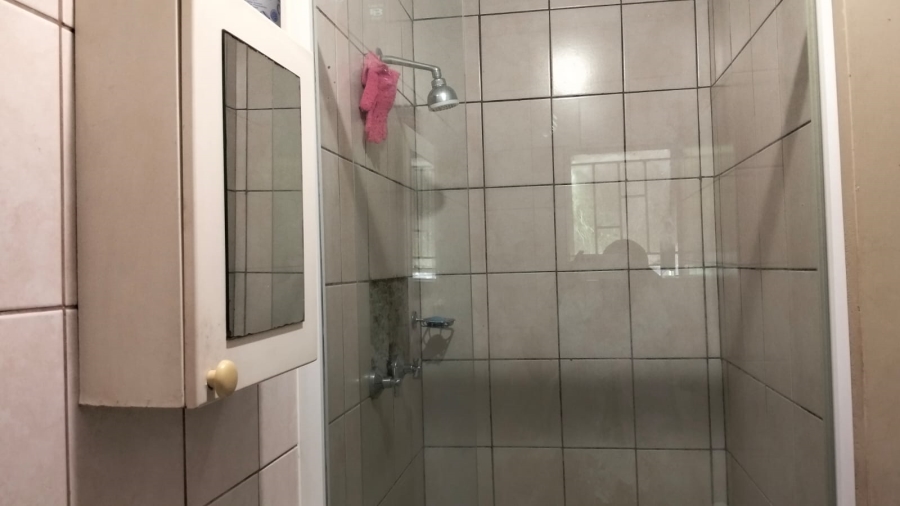 1 Bedroom Property for Sale in Rustenburg Central North West